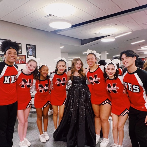 Sherri Hill ball gown - Picture 5 of 7